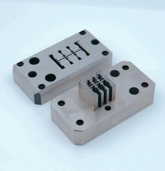 高精密半导体设备的零部件CNC加工 类型002(High-Precision Semiconductor Device Parts CNC Machining Type002)